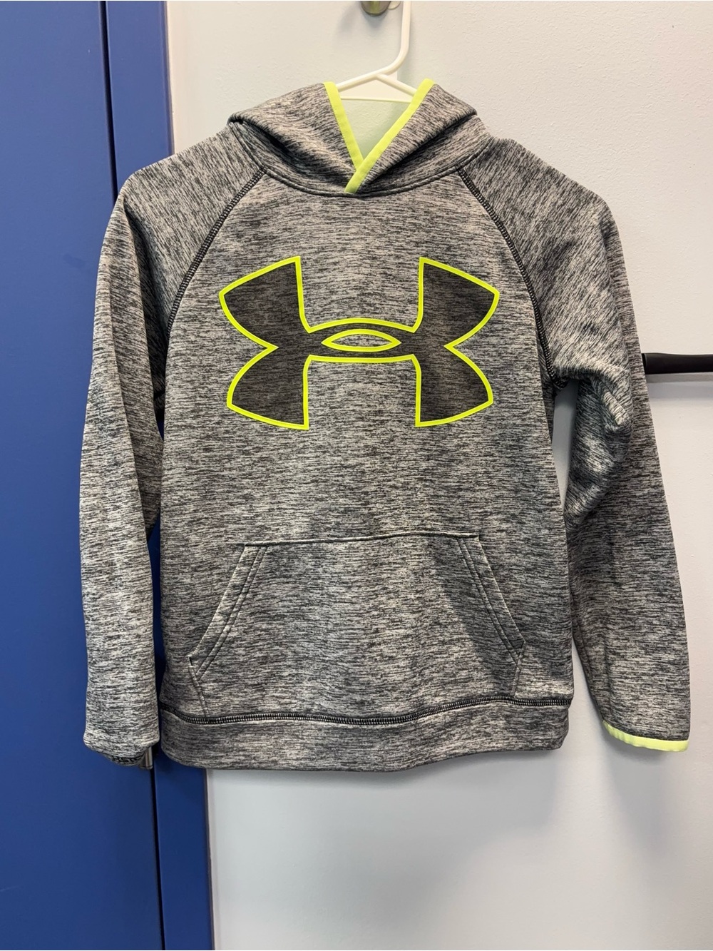 Youth Medium Under Armour Boys Heather Gray Hoodie with Neon Green Logo